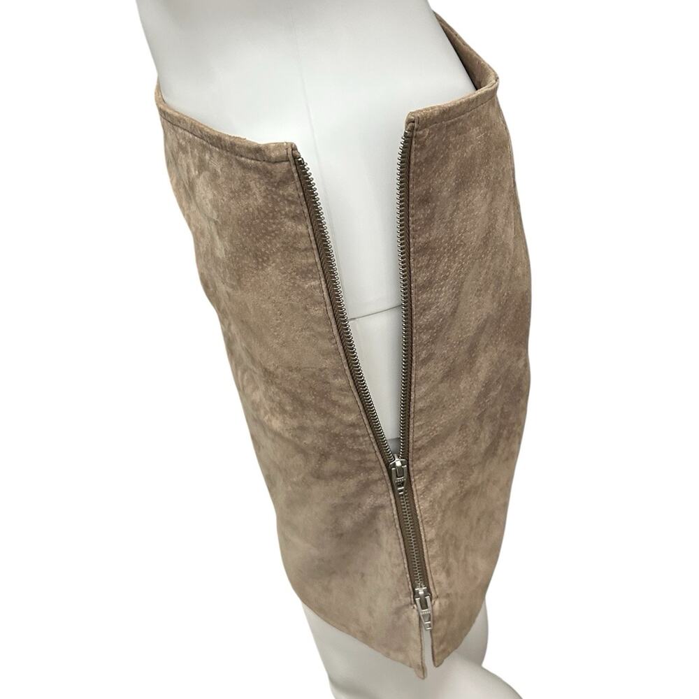 Blank NYC Sz 25 Midnight Tocker Suede Leather Mini Skirt Tan Side Zip Pocket - Picture 3 of 12